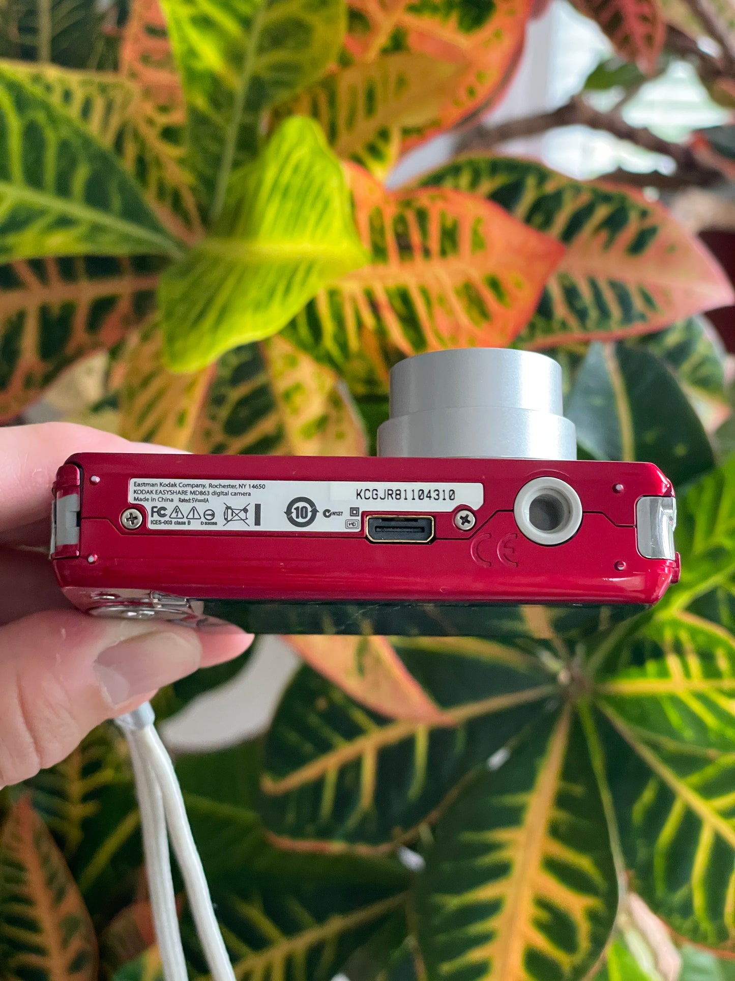 Kodak EasyShare MD863 8.2 MP Digital Camera Bundle - Red