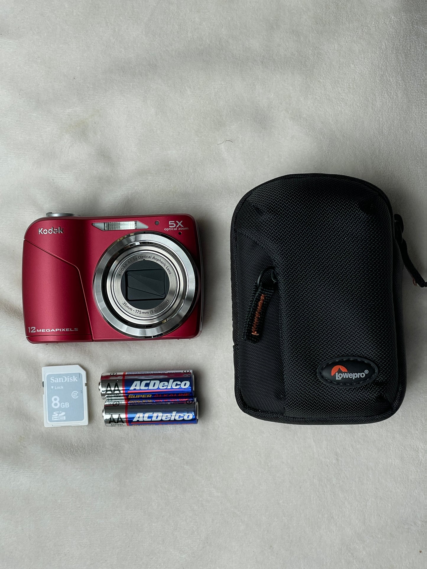 Kodak EasyShare C190 12 MP Digital Camera Bundle - Red