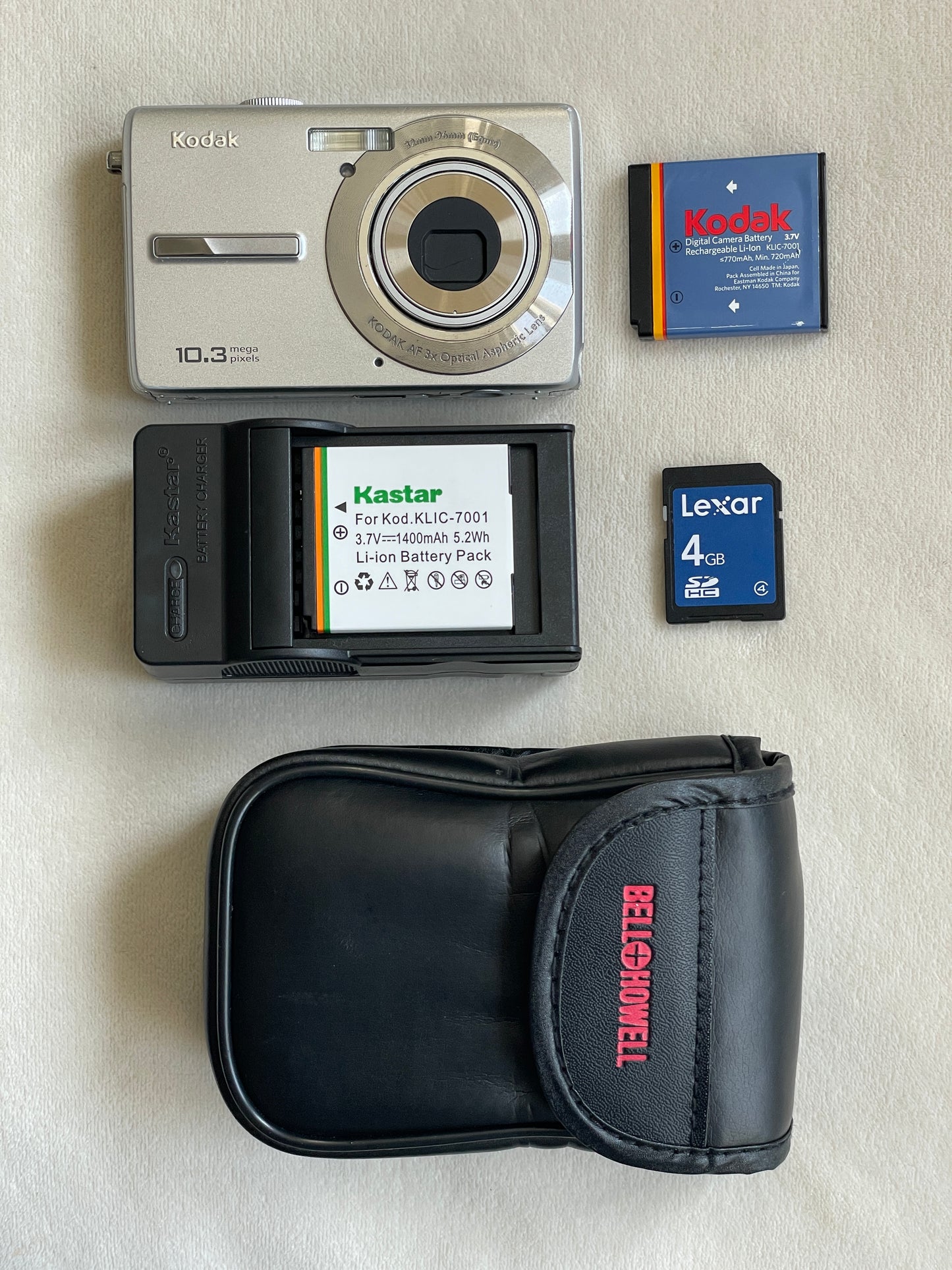 Kodak EasyShare MX1063 10.3 MP Digital Camera Bundle - Silver