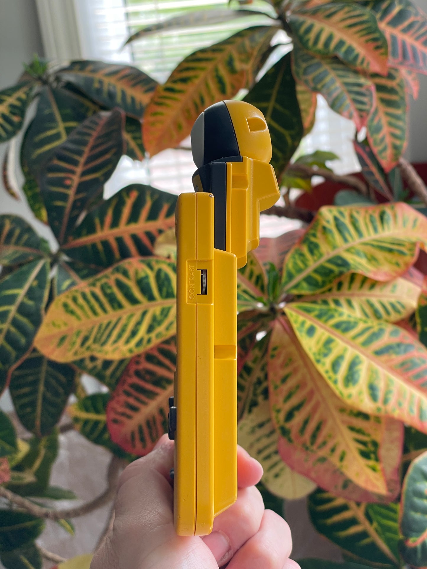 GameBoy Pocket - Yellow w/ Yellow Camera