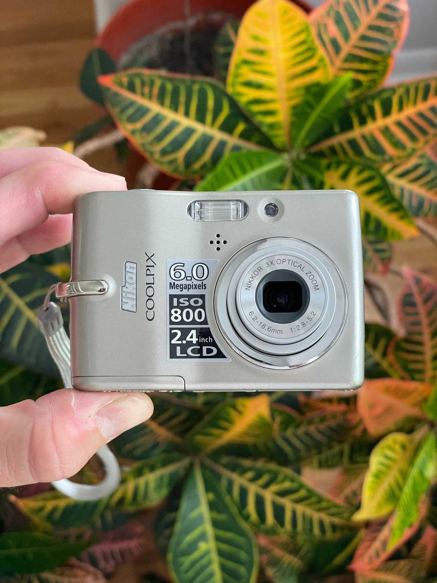 Nikon CoolPix L11 6.0 MP Digital Camera Bundle- In Original Box