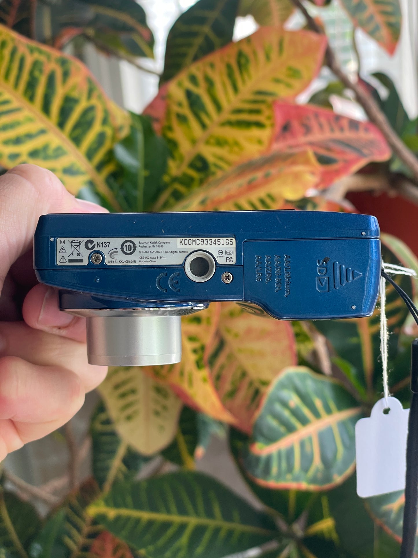 Kodak EasyShare CD82 12 MP Digital Camera Bundle - Blue