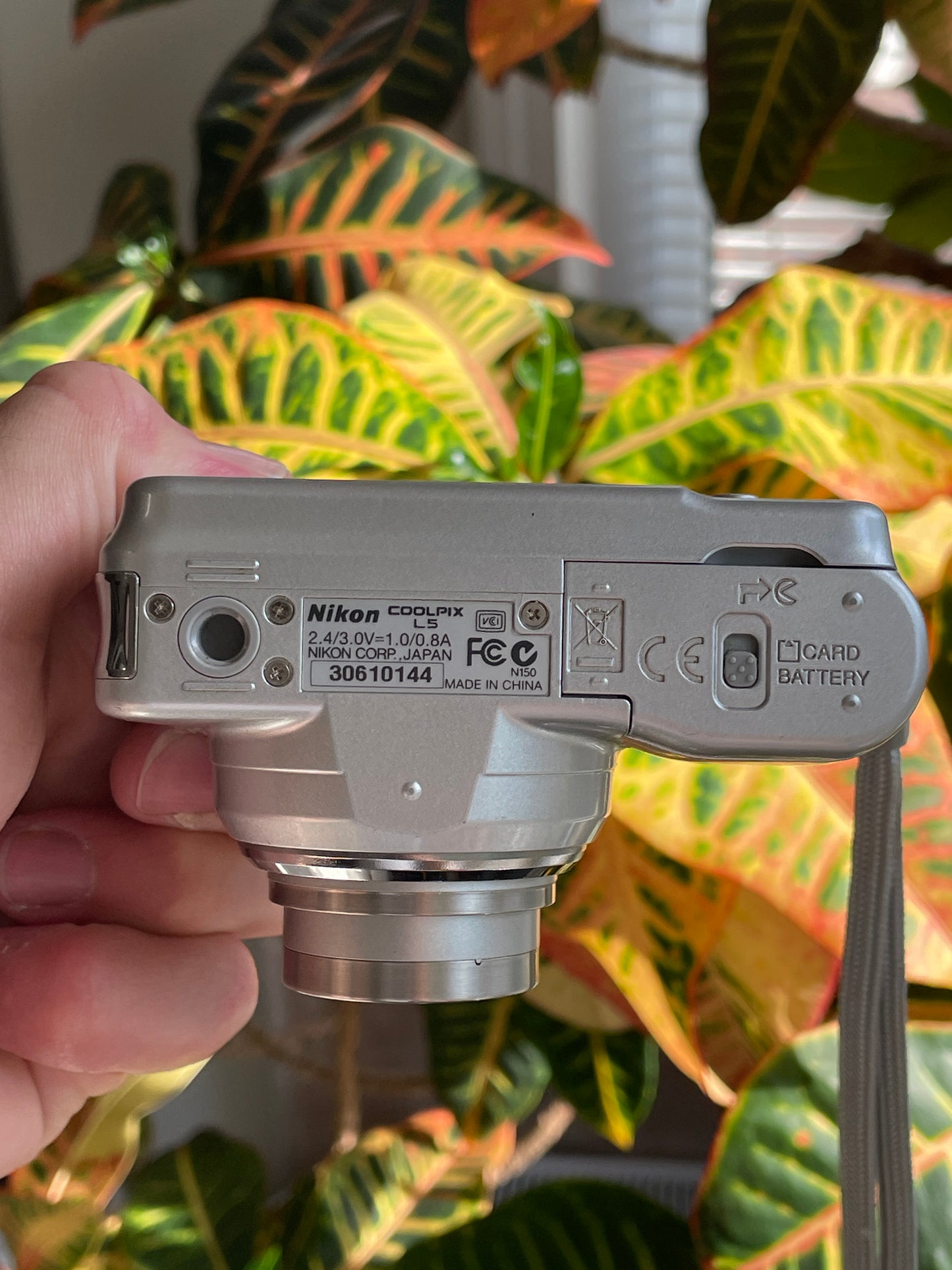 Nikon CoolPix L5 7.2 MP Digital Camera Bundle - Silver
