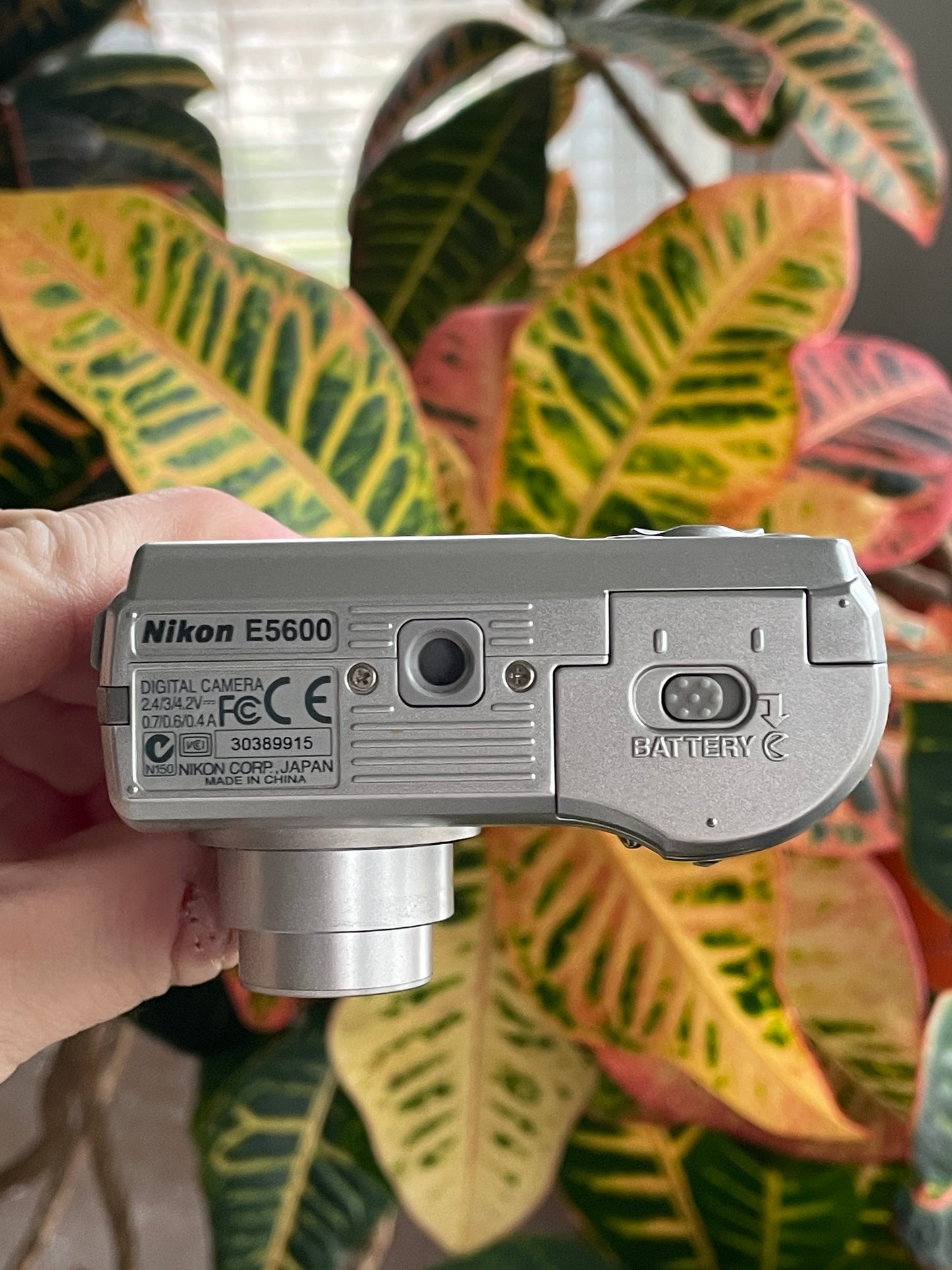 Nikon Coolpix E5600 5.1 MP Digital Camera Bundle - Silver