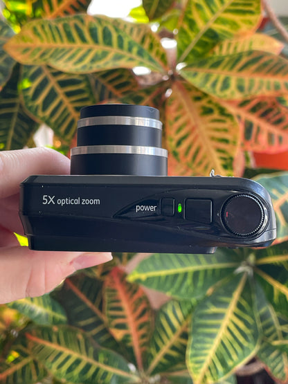 GE M145 14.1 MP Digital Camera Bundle - Black