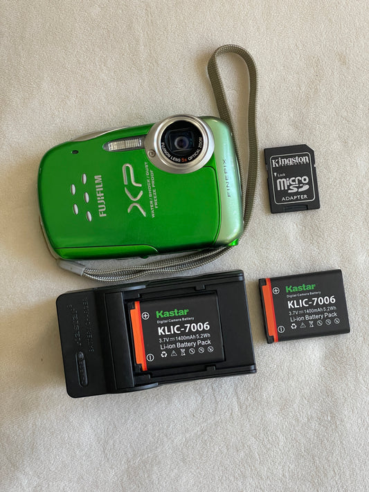 Fujifilm XP10 12 MP Digital Camera Bundle - Green
