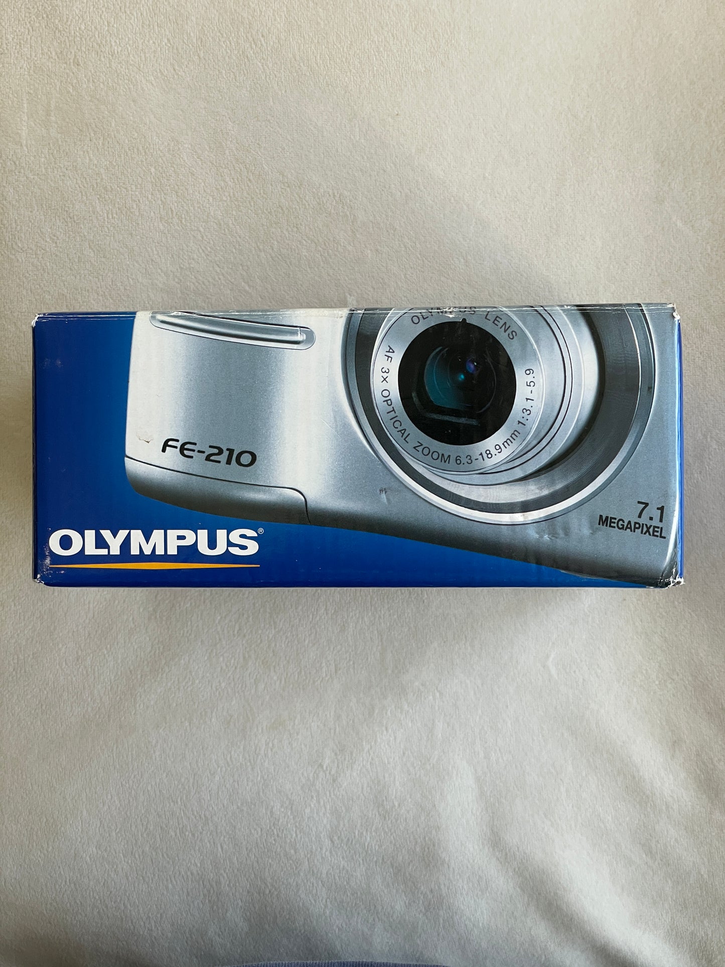 Olympus FE-210 7.1 MP Digital Camera Bundle - Silver - Complete in Box