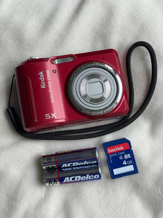 Kodak EasyShare C1450 14 MP Digital Camera Bundle - Red