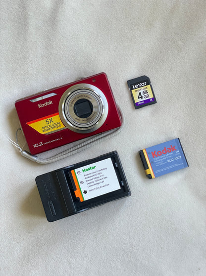 Kodak EasyShare M380 10.2 MP Digital Camera Bundle - Red