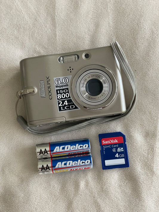 Nikon CoolPix L11 6.0 MP Digital Camera Bundle- In Original Box