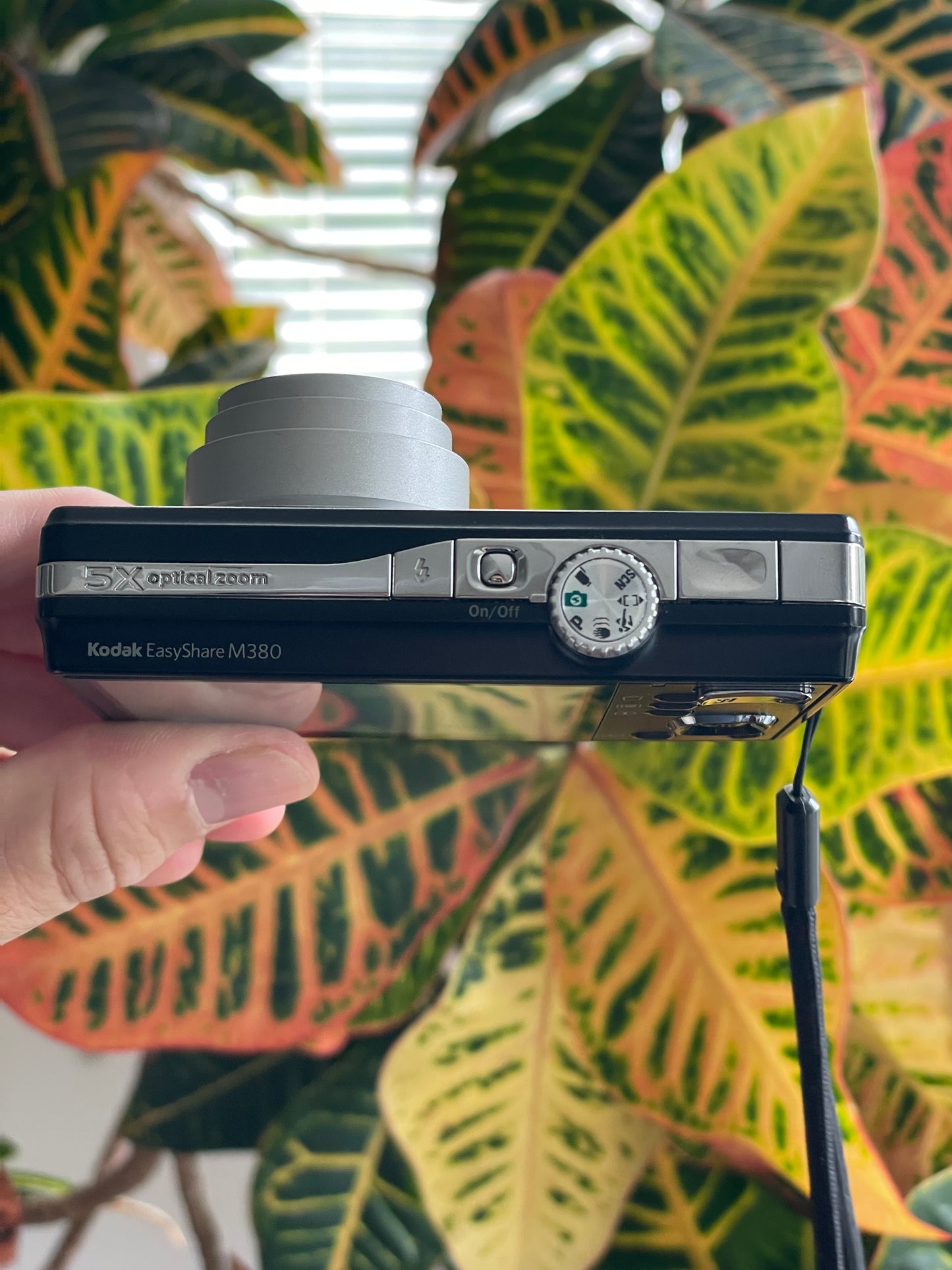 Kodak EasyShare M380 10.2 MP Digital Camera Bundle - Black