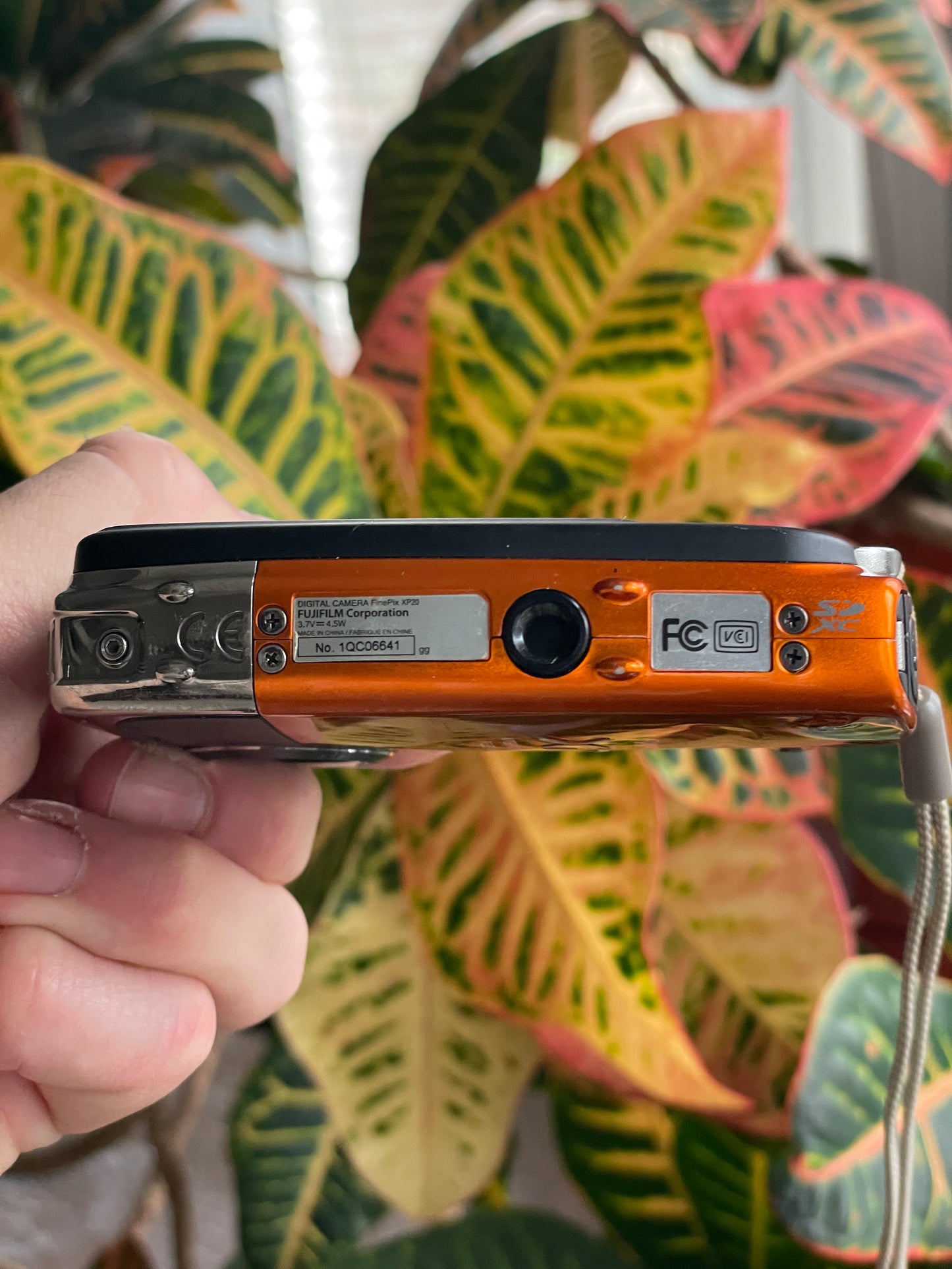 Fujifilm FinePix XP20 14.2 MP Digital Camera Bundle - Orange