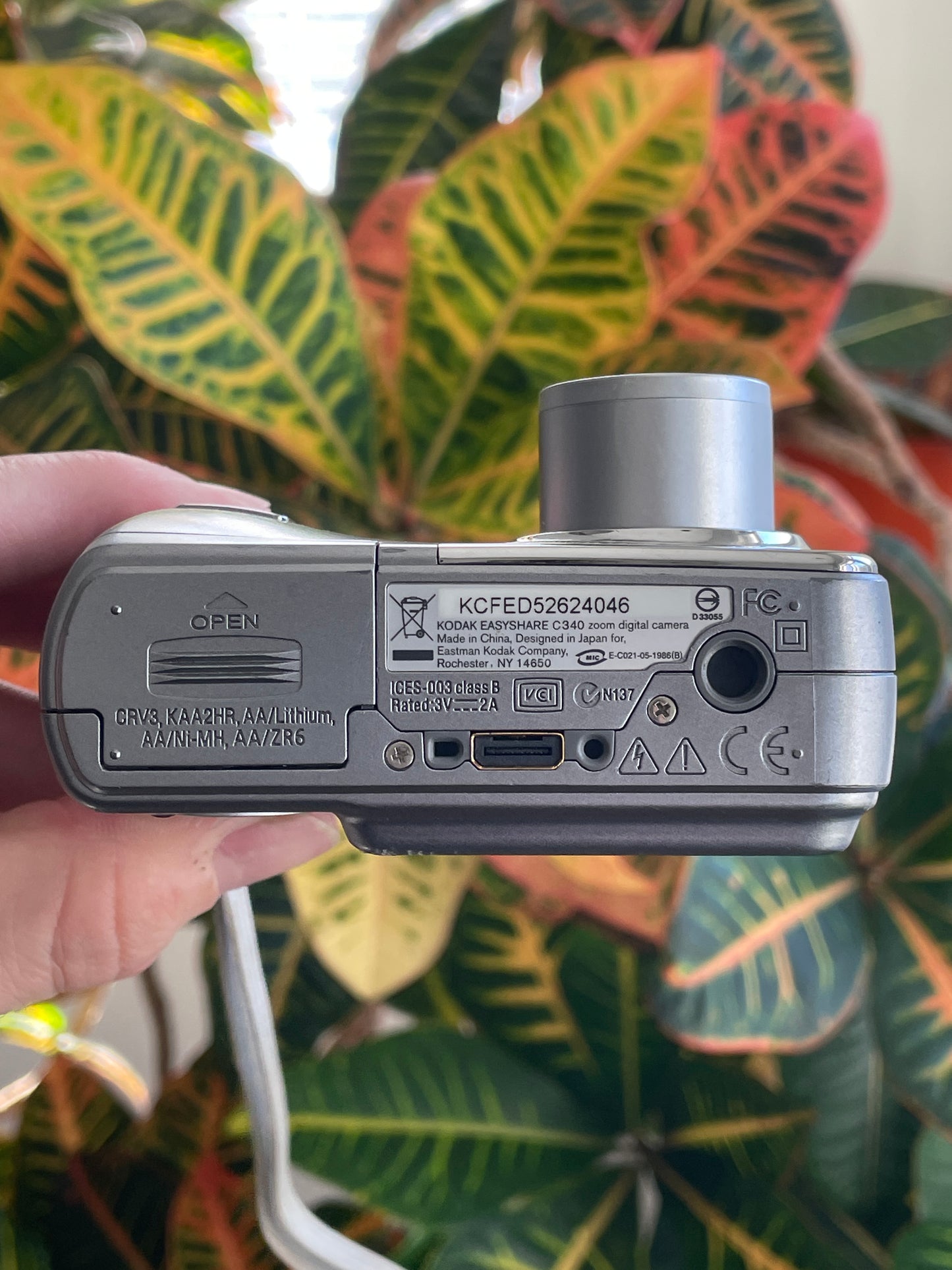 Kodak EasyShare C340 5.0 MP Digital Camera Bundle - Silver