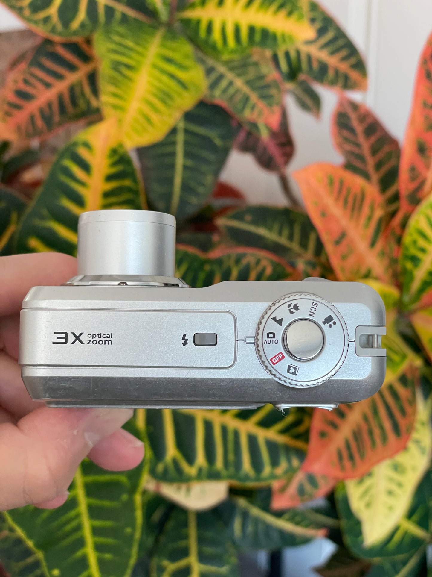 Kodak EasyShare C433 4.0 MP Digital Camera Bundle - Silver