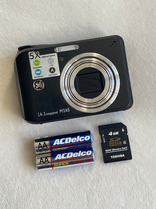 GE M145 14.1 MP Digital Camera Bundle - Black