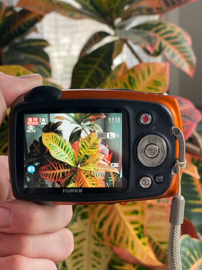 Fujifilm FinePix XP20 14.2 MP Digital Camera Bundle - Orange