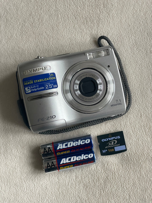 Olympus FE-210 7.1 MP Digital Camera Bundle - Silver