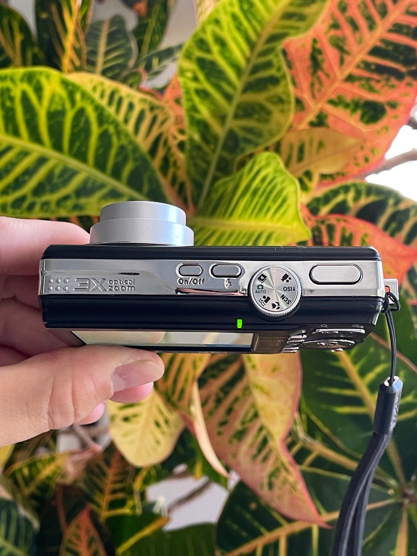 Kodak EasyShare M753 7.0 MP Digital Camera Bundle - Black