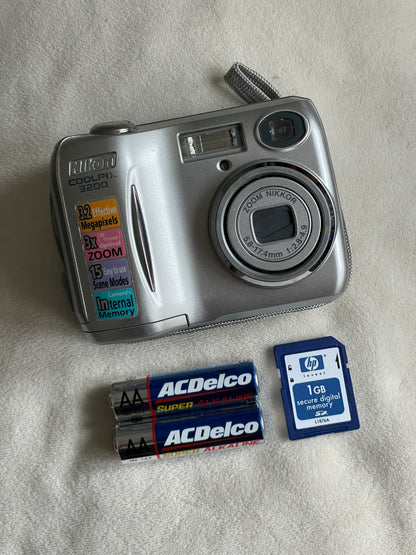 Nikon CoolPix 3200 3.2 MP Digital Camera Bundle - Silver