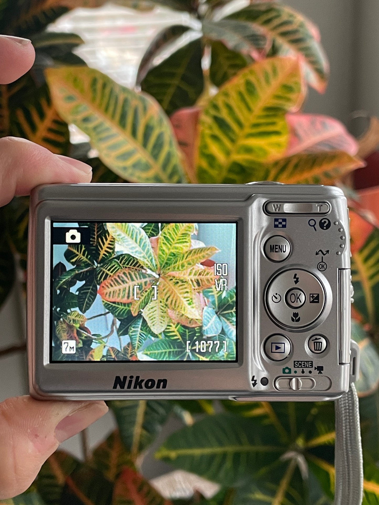 Nikon CoolPix L12 7.1 MP Digital Camera Bundle - Silver