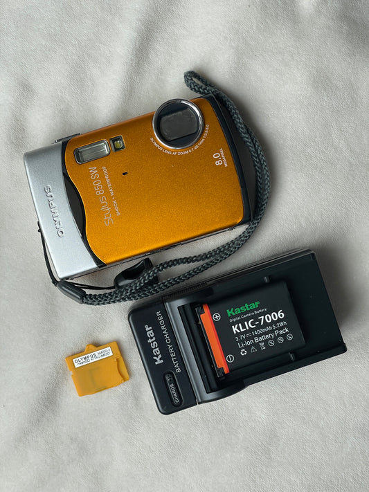 Olympus Stylus 850 SW 8.0 MP Digital Camera Bundle - Orange