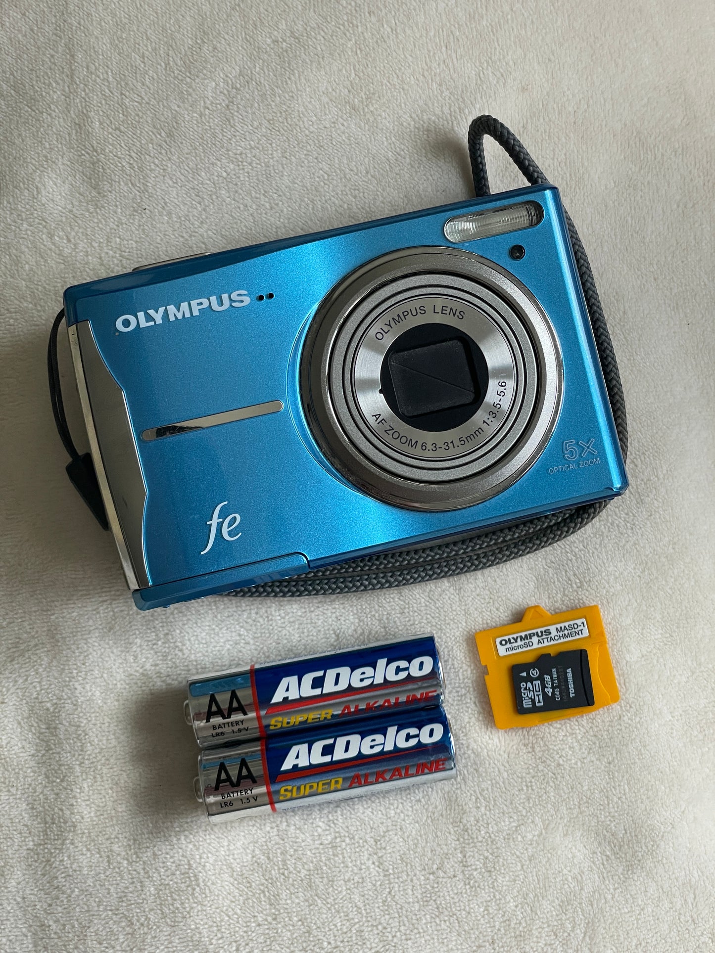 Olympus FE-46 12 MP Digital Camera Bundle - Blue