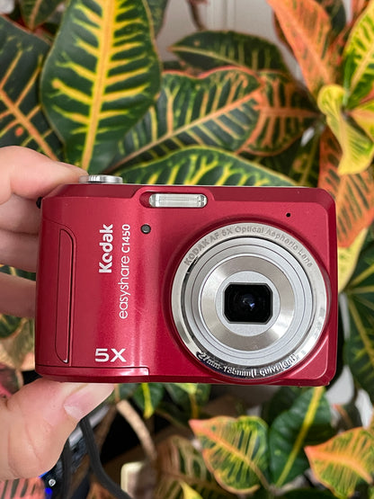 Kodak EasyShare C1450 14 MP Digital Camera Bundle - Red