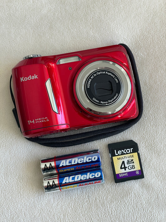 Kodak EasyShare C183 14 MP Digital Camera Bundle - Red