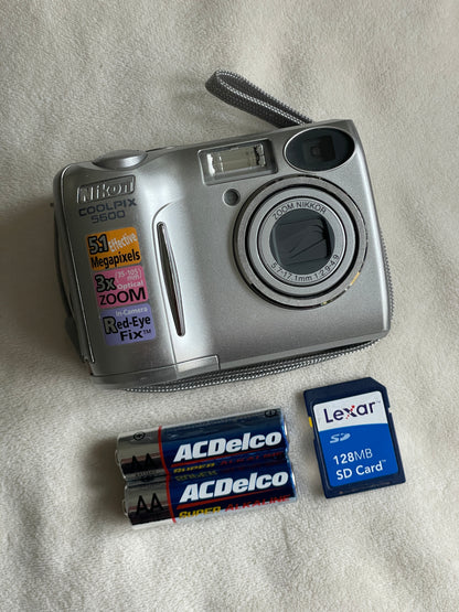 Nikon CoolPix 5600 5.1 MP Digital Camera Bundle - Silver