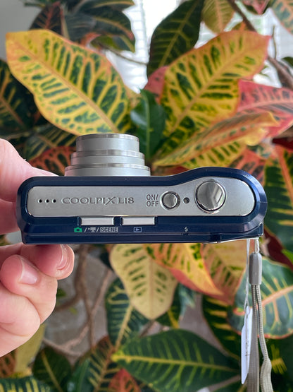 Nikon Coolpix L18 8 MP Digital Camera Bundle - Blue
