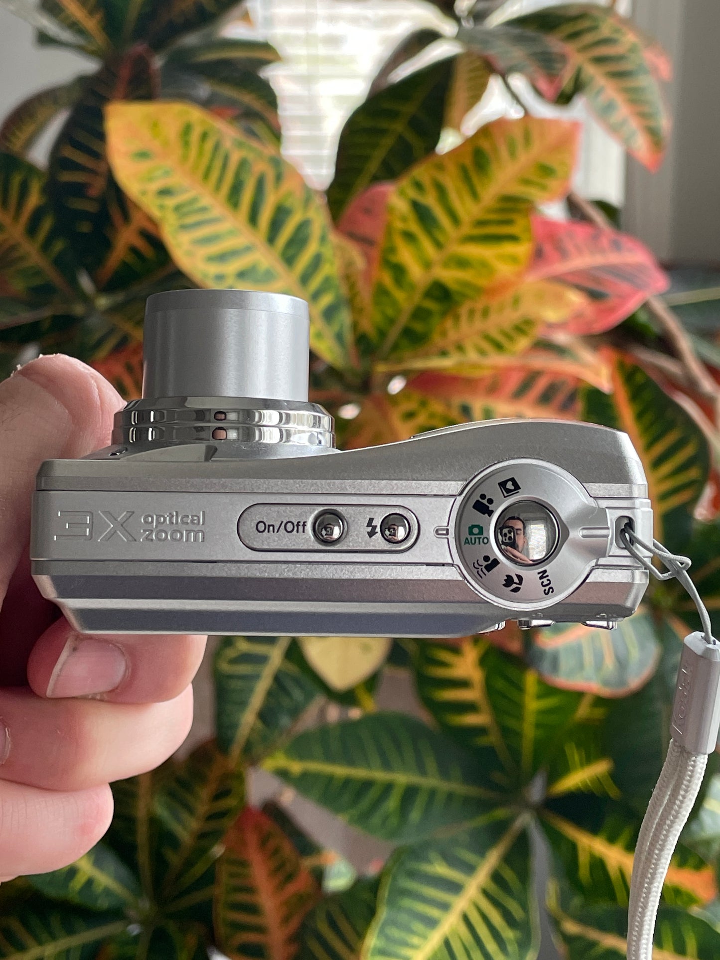 Kodak EasyShare C713 7.0 MP Digital Camera Bundle - Silver