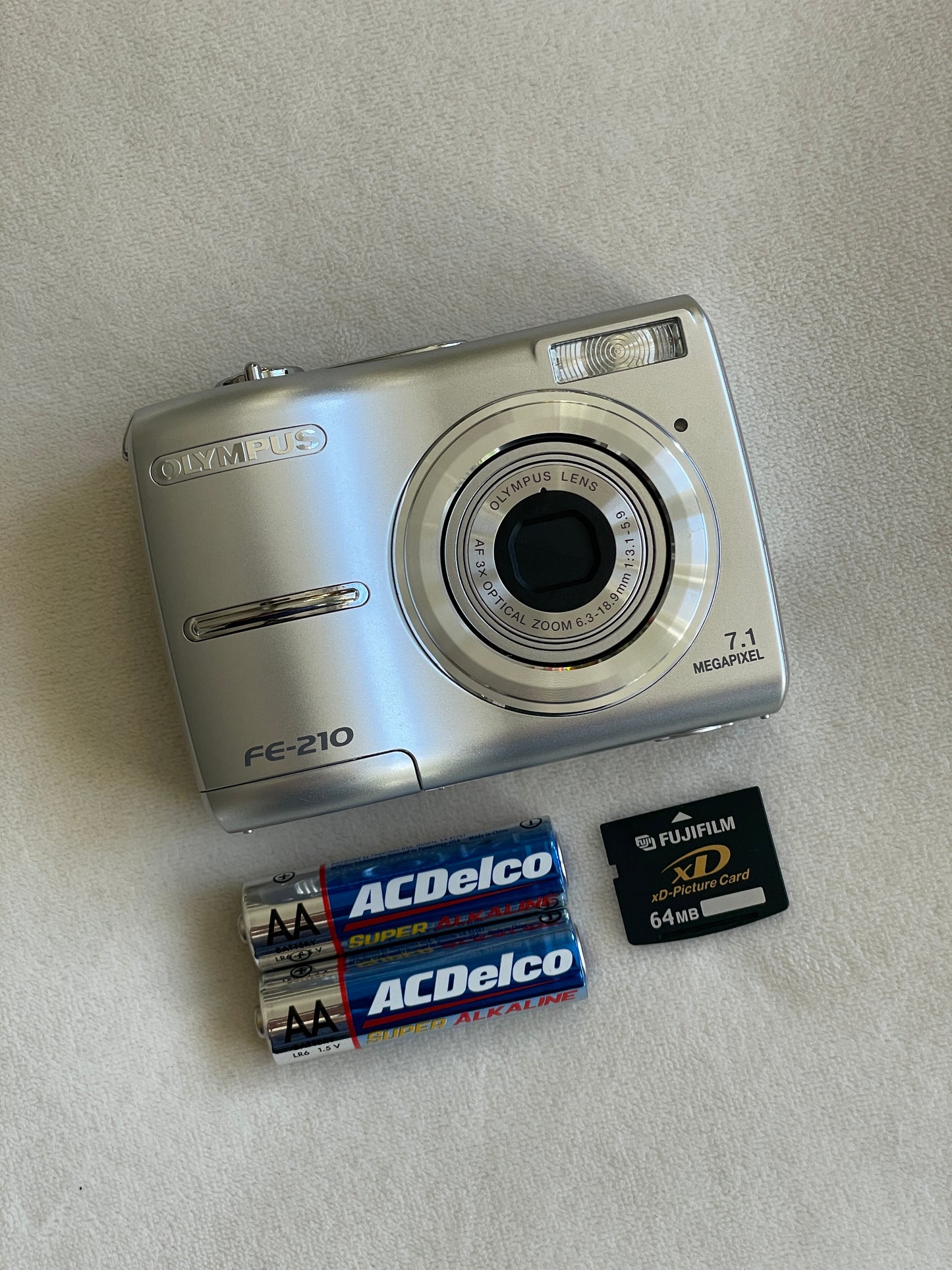 Olympus FE-210 7.1 MP Digital Camera Bundle - Silver - Complete in Box