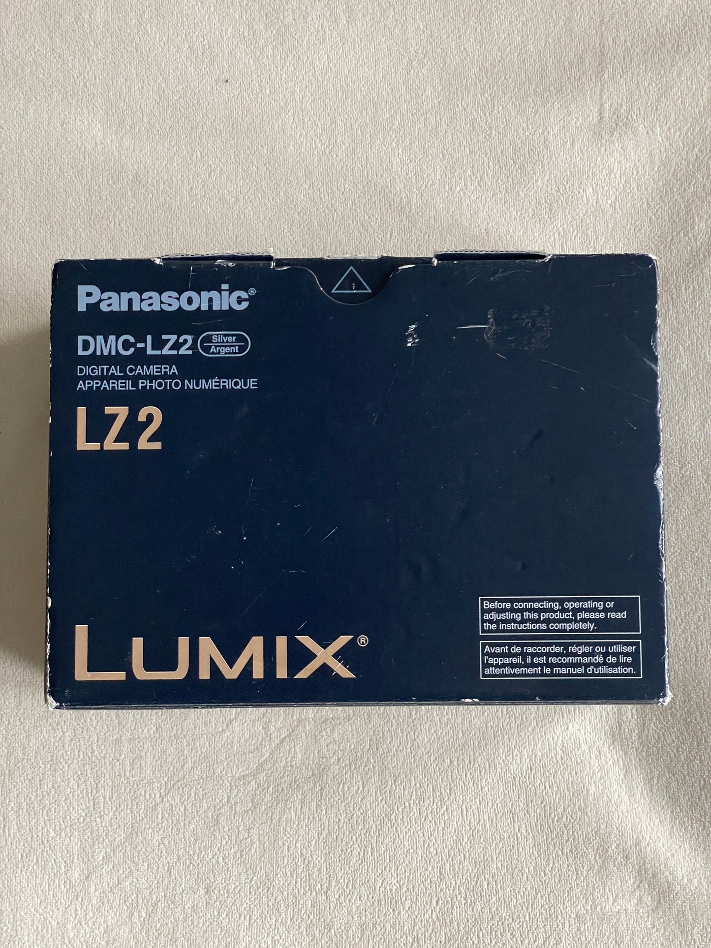 Panasonic Lumix LZ2 5.0 MP Digital Camera Bundle - Silver - Complete in Box