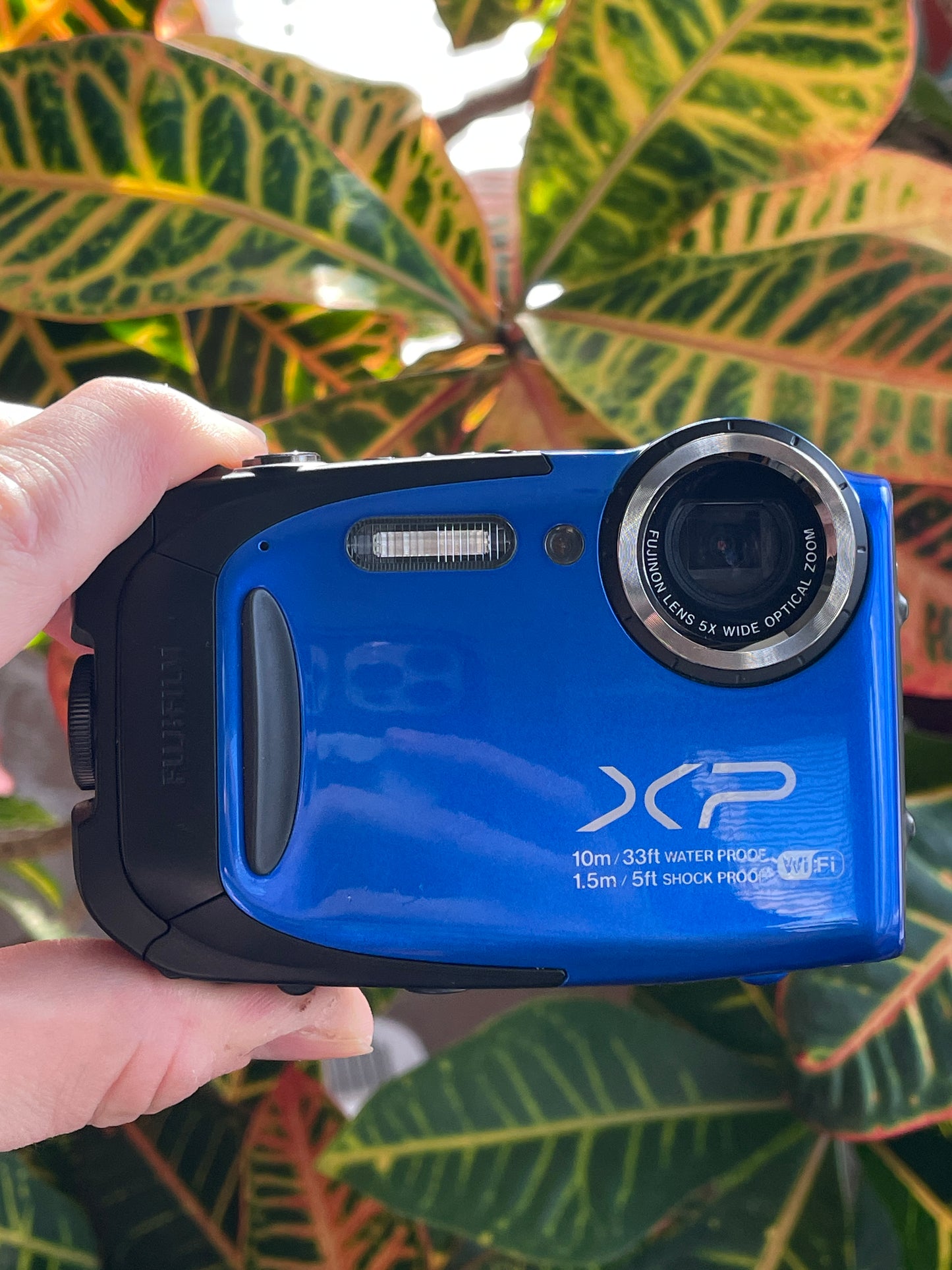 Fujifilm FinePix XP75 16 MP Digital Camera Bundle - Blue