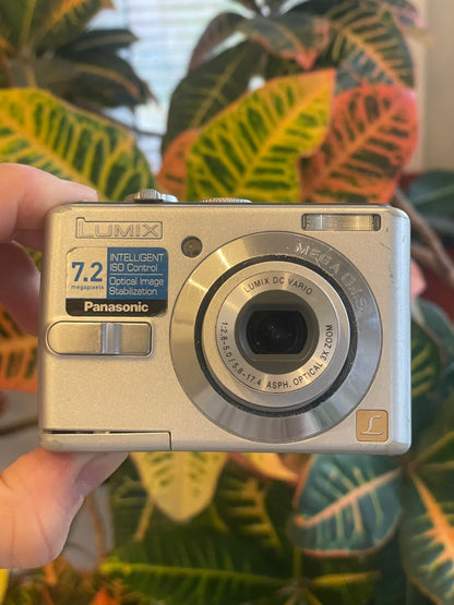 Panasonic Lumix 7.2 MP Digital Camera Bundle - Silver