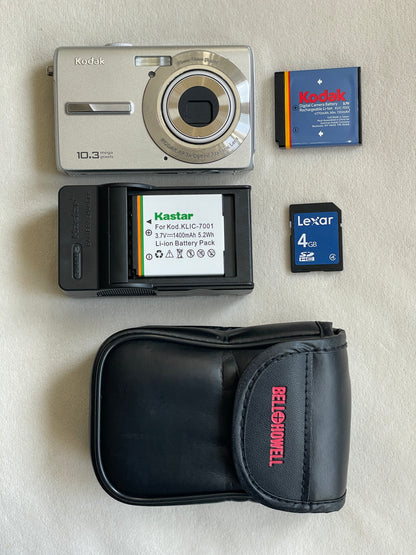 Kodak EasyShare MX1063 10.3 MP Digital Camera Bundle - Silver