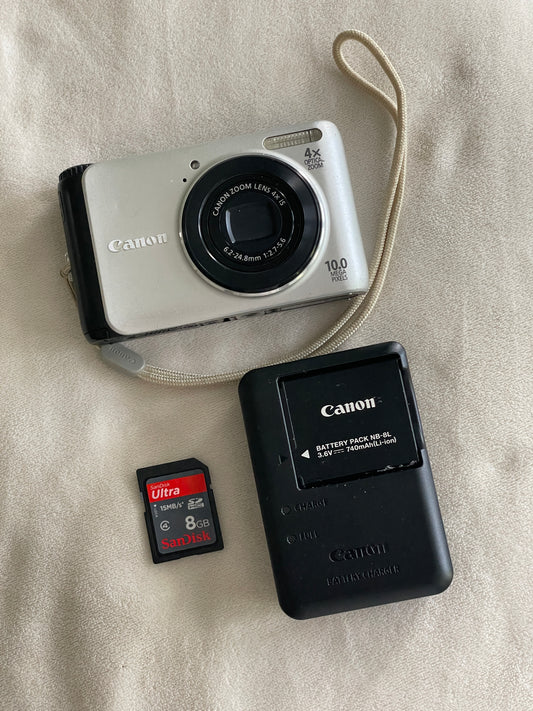 Canon PowerShot A3000 IS 10 MP Digital Camera Bundle