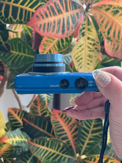 Canon PowerShot ELPH 115 IS 16 MP Digital Camera - Blue