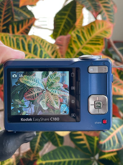 Kodak EasyShare C180 10.2 MP Digital Camera Bundle - Blue