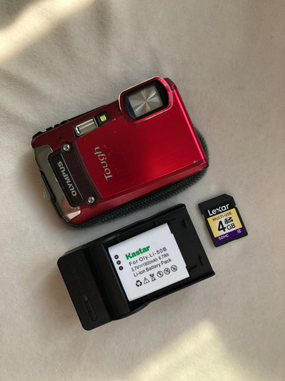 Olympus Tough TG-820 12 MP Digital Camera Bundle - Red