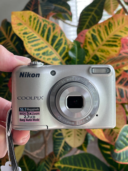 Nikon Coolpix L27 16.1 MP Digital Camera Bundle - Silver