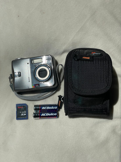 Kodak EasyShare C340 5 MP Digital Camera Bundle