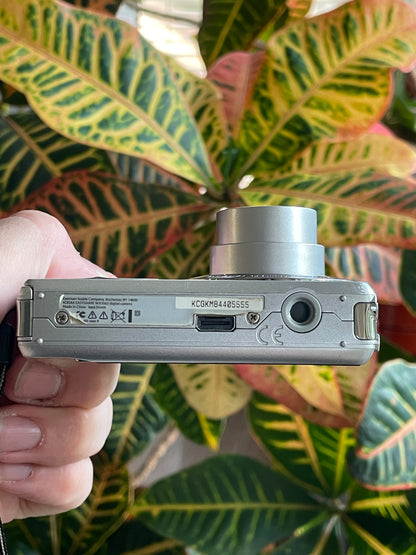 Kodak EasyShare MX1063 10.3 MP Digital Camera Bundle - Silver