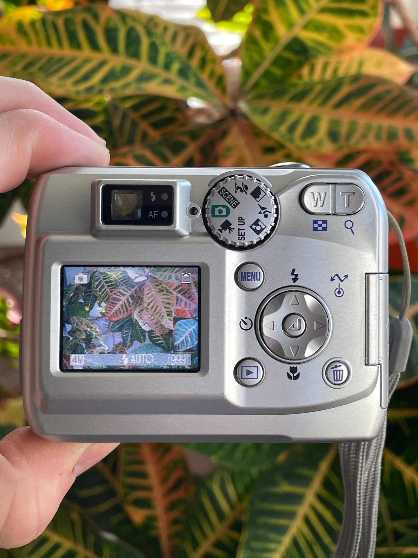 Nikon CoolPix E4100 4.0 MP Digital Camera Bundle - Silver