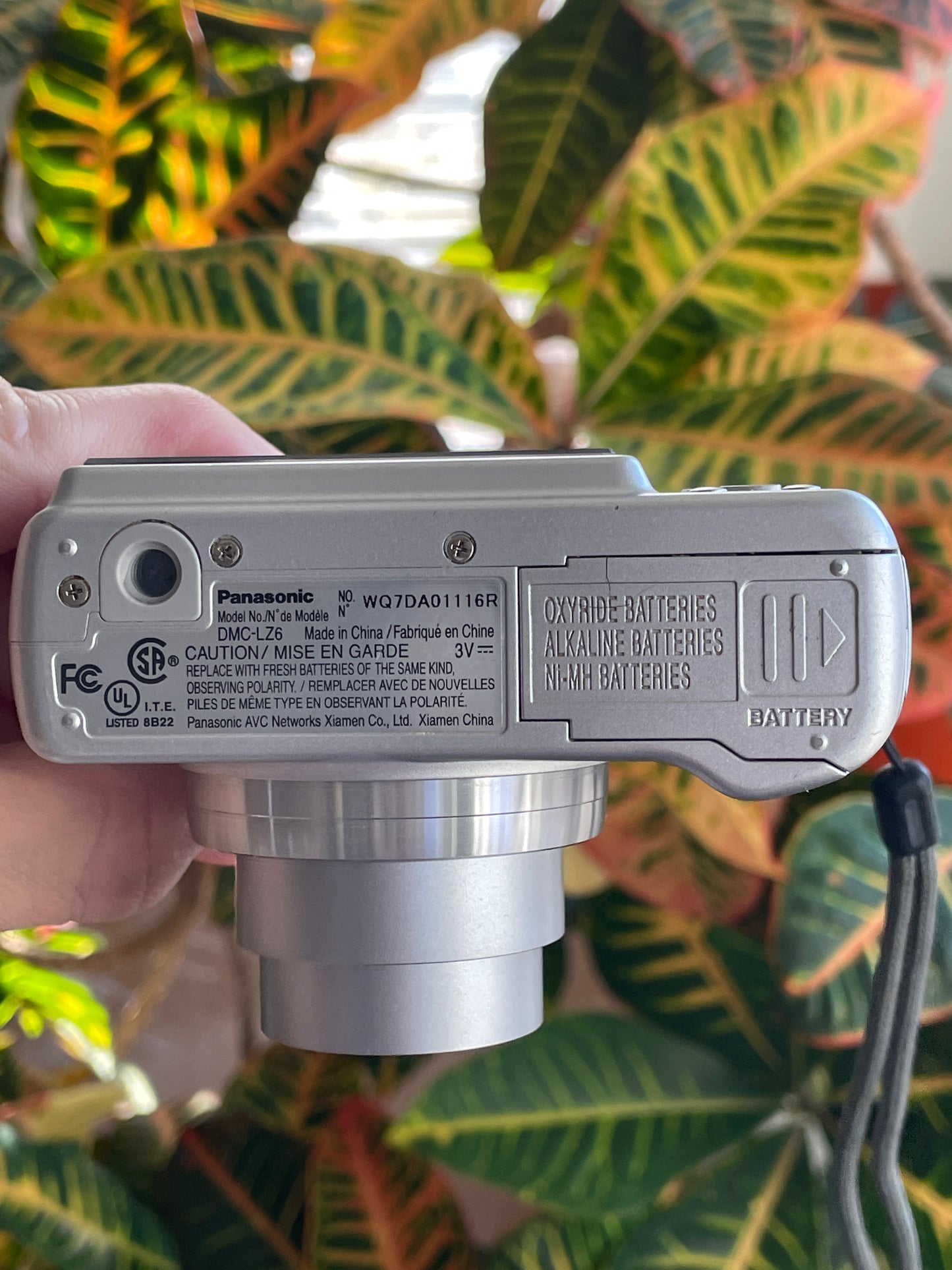 Panasonic Lumix DMC-LZ6 7.2 MP Digital Camera Bundle - Silver