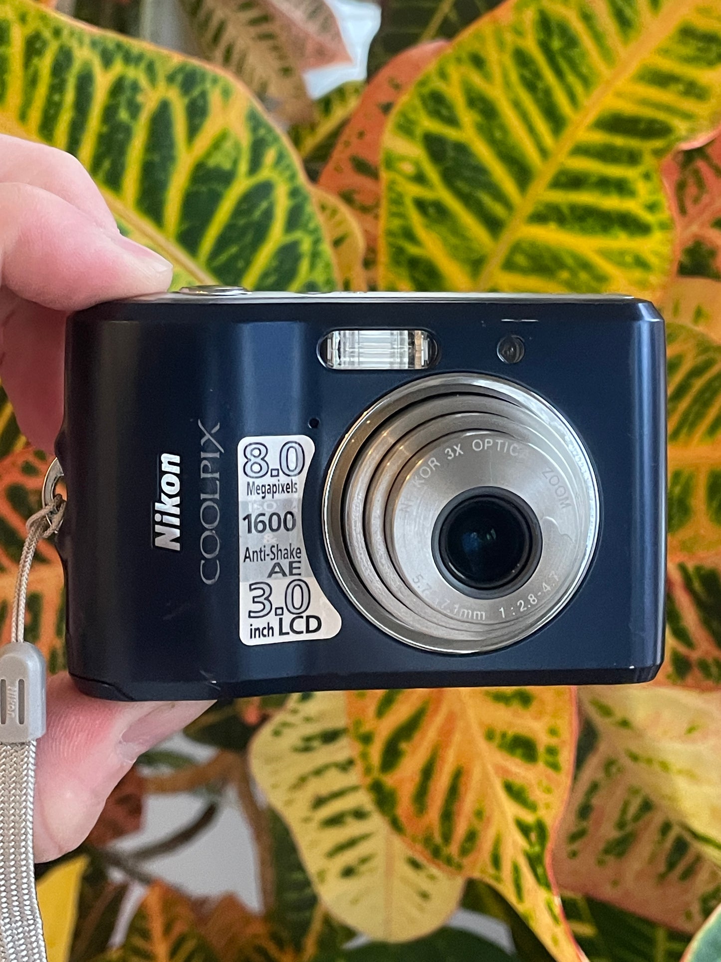 Nikon CoolPix L18 8.0 MP Digital Camera - Navy Blue