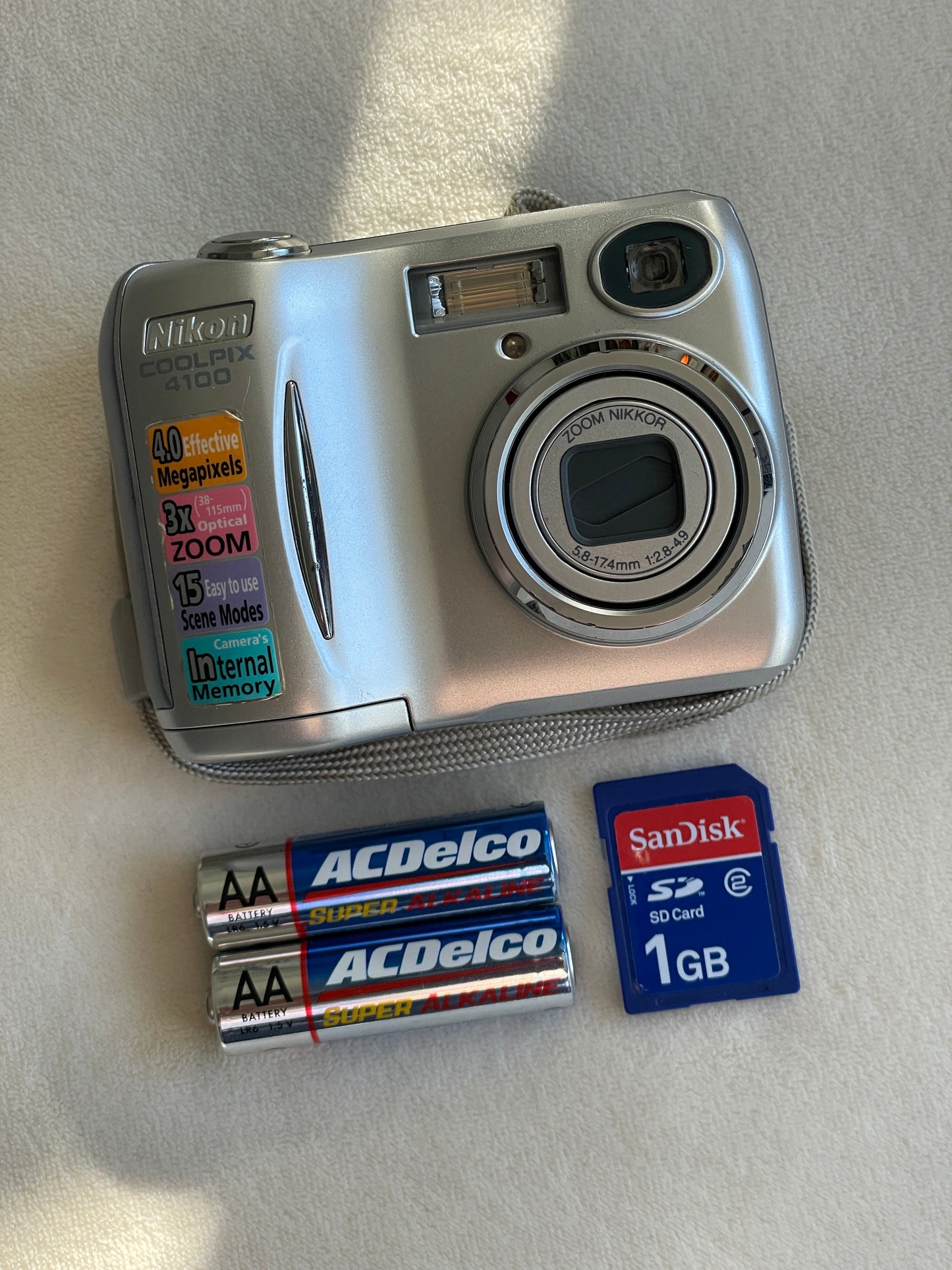 Nikon CoolPix E4100 4.0 MP Digital Camera Bundle - Silver