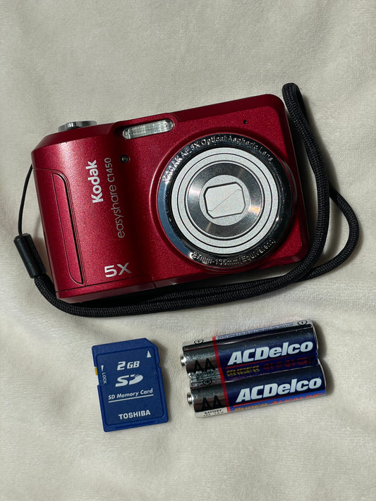 Kodak EasyShare C1450 14 MP Digital Camera Bundle - Red