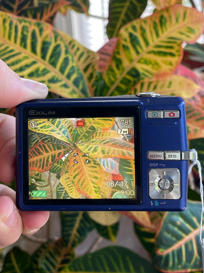 Casio Exilim EX-Z700 7.2 MP Digital Camera Bundle - Electric Blue