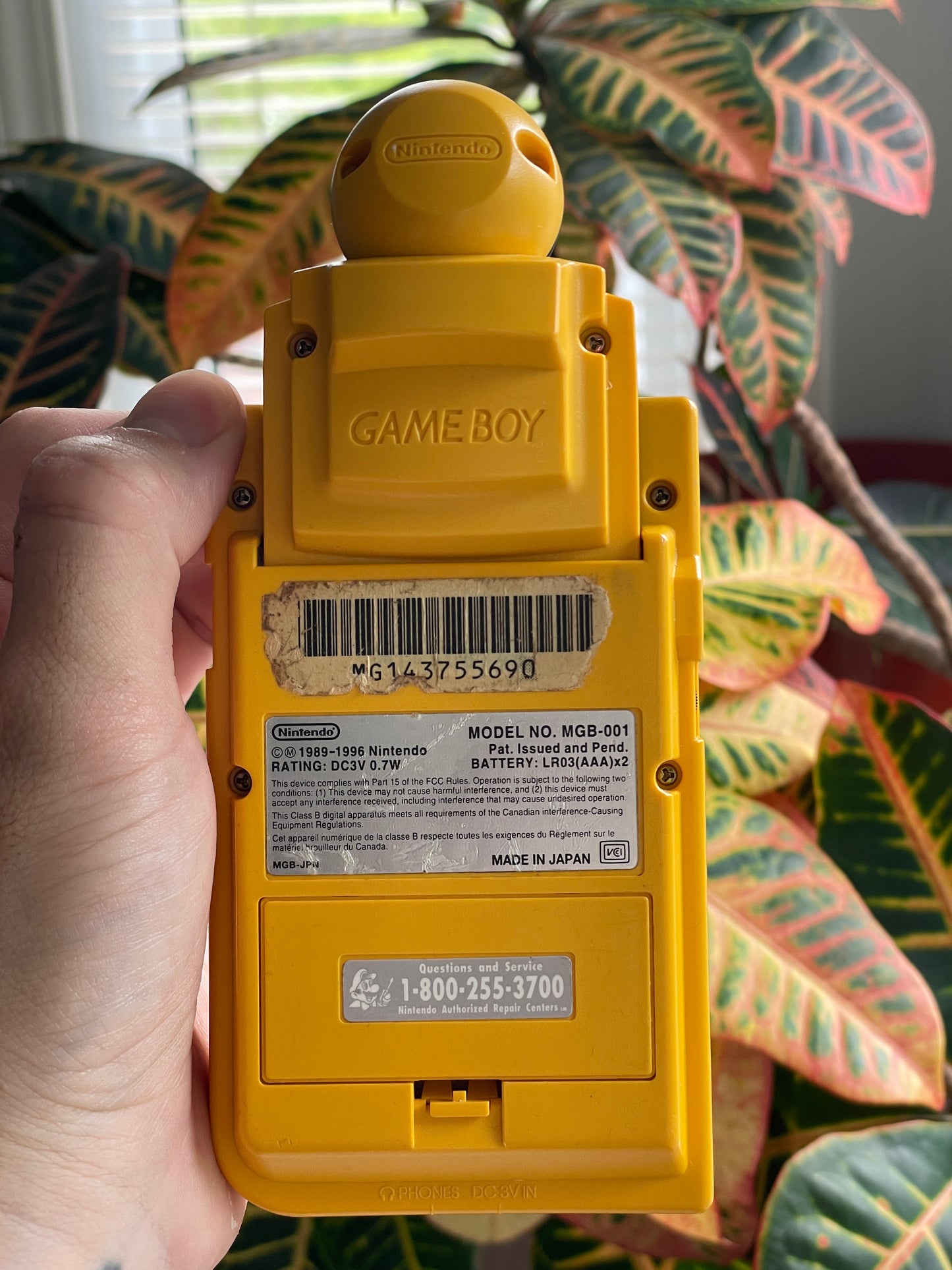 GameBoy Pocket - Yellow w/ Yellow Camera